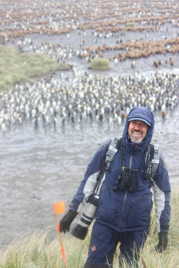 O Jim, ornitólogo da expedição, em Salisbury Plain, na Geórgia do Sul (foto de Marla Barker)